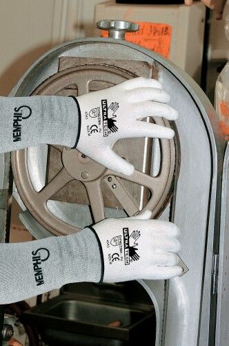 Dyneema Cut Resistant Sleeves - Image 4